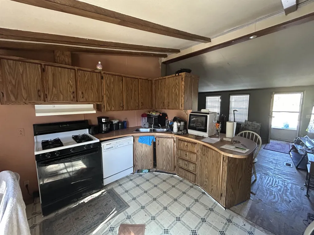 301 Sherwood Glen Somersworth NH 03878