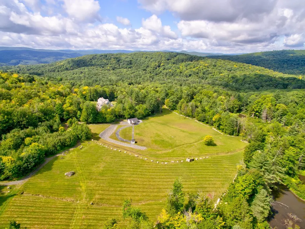 495 Tigertown Road Norwich VT 05055