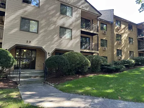 23 Country Club Drive Manchester NH 03102