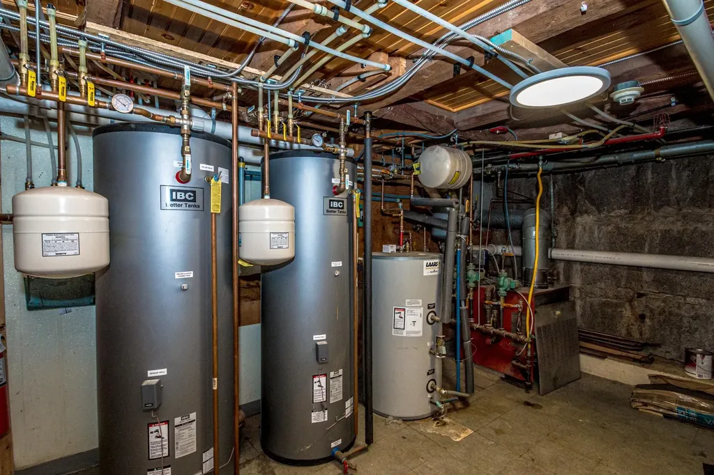 3465 White Mountain Highway Conway NH 03860