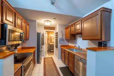 42 Heritage Condo Way Woodstock VT 05091