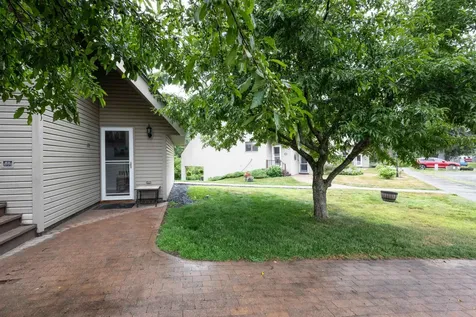 42 Heritage Condo Way Woodstock VT 05091