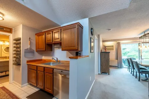 42 Heritage Condo Way Woodstock VT 05091