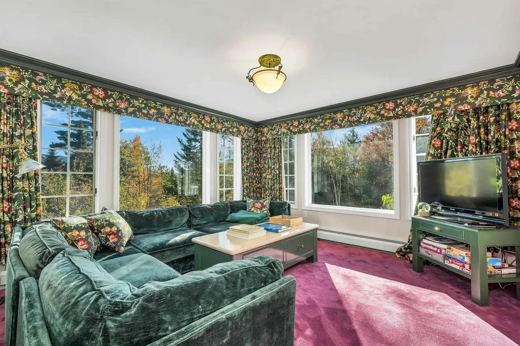 27 Jasinski Road Waterville Valley NH 03215