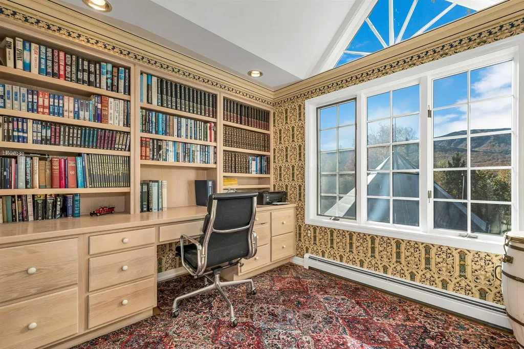 27 Jasinski Road Waterville Valley NH 03215