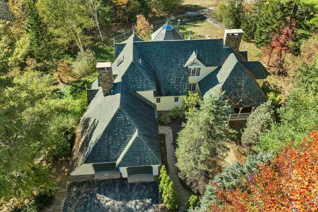 27 Jasinski Road Waterville Valley NH 03215