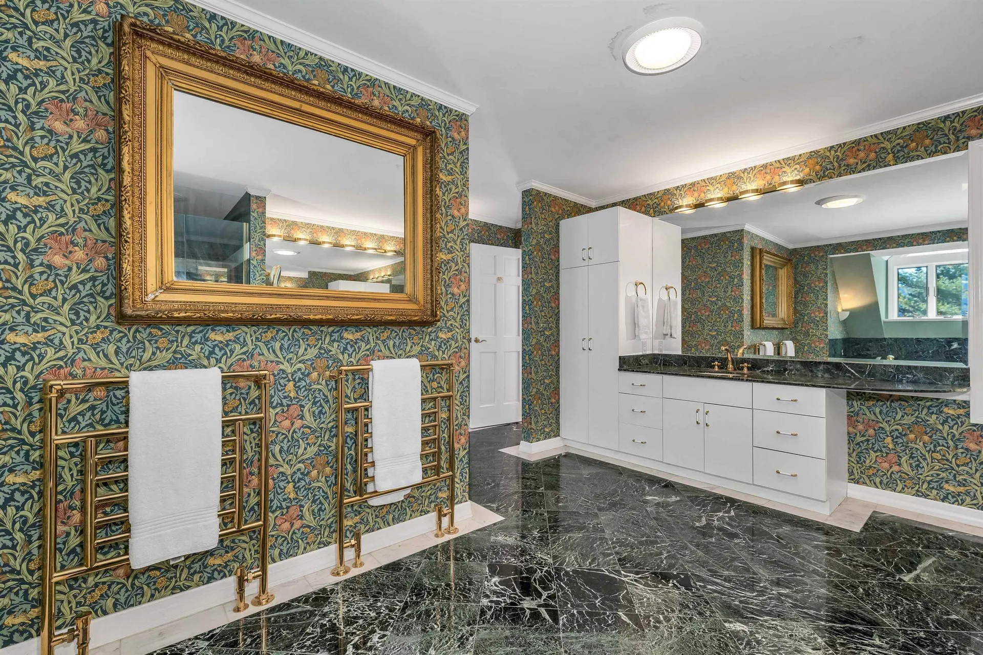 27 Jasinski Road Waterville Valley NH 03215