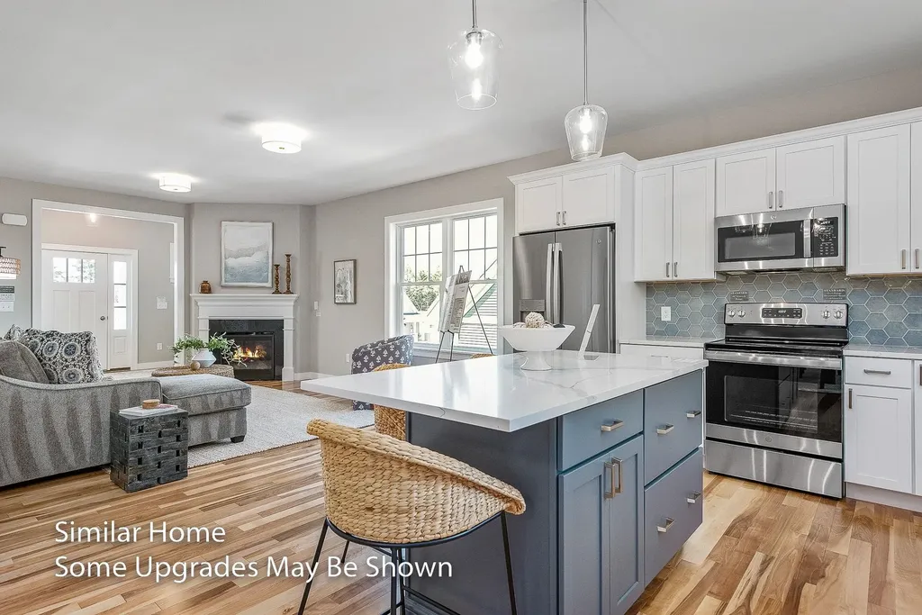 54 The Cliffs At Evergreen Drive Auburn NH 03032