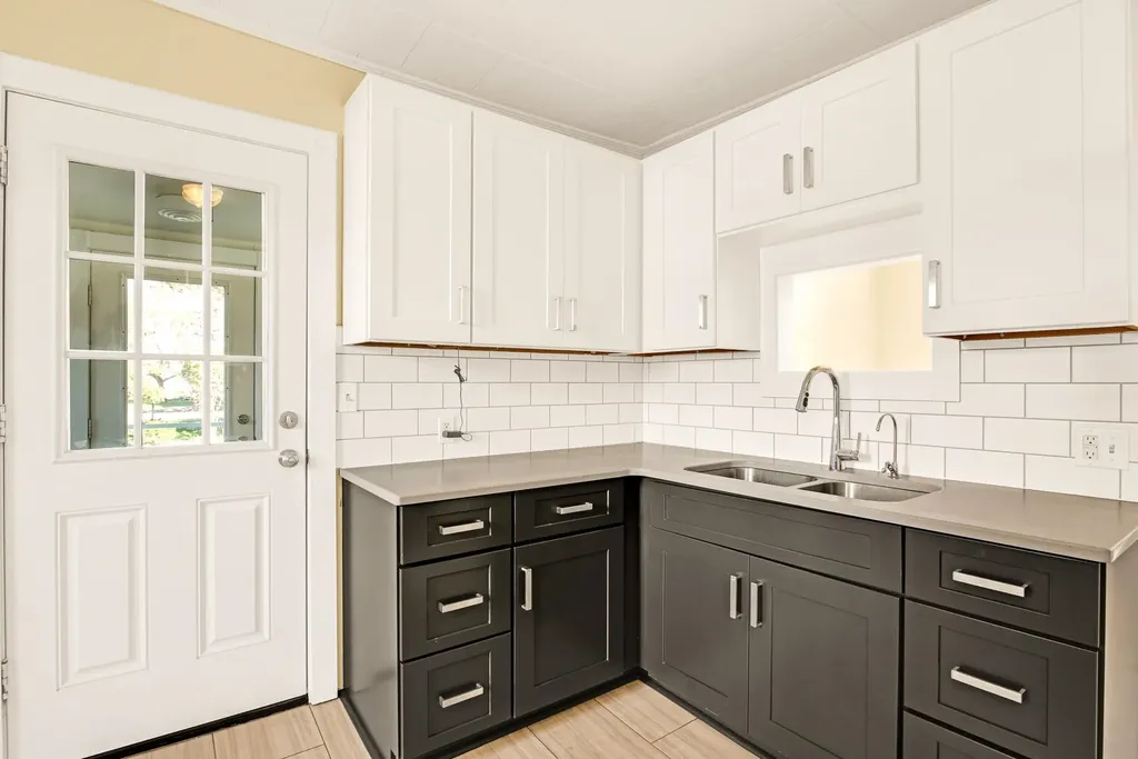 30 South Street Rollinsford NH 03869