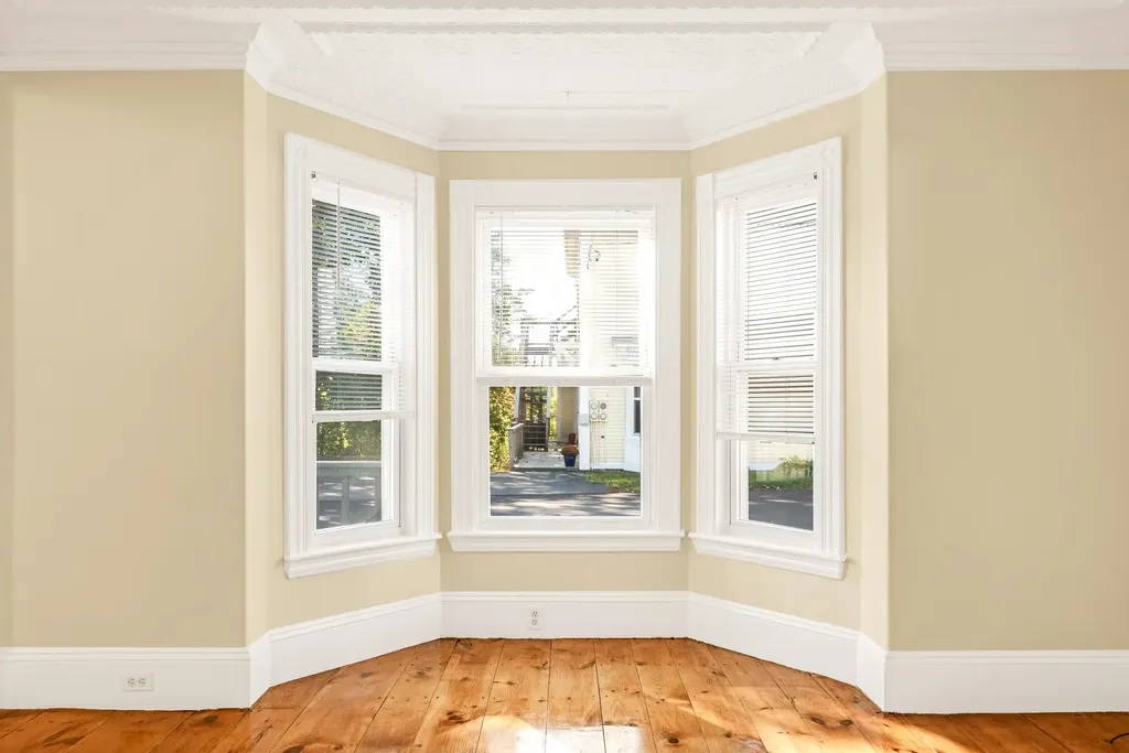 30 South Street Rollinsford NH 03869