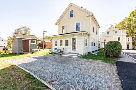 30 South Street Rollinsford NH 03869