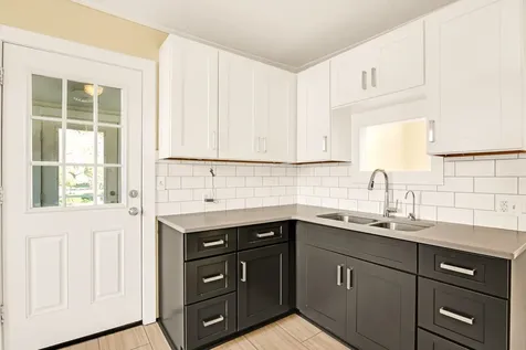 30 South Street Rollinsford NH 03869