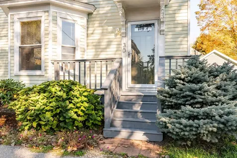 30 South Street Rollinsford NH 03869