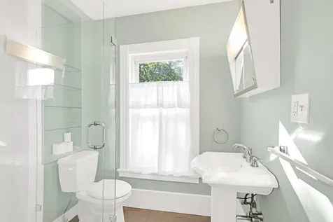 30 South Street Rollinsford NH 03869