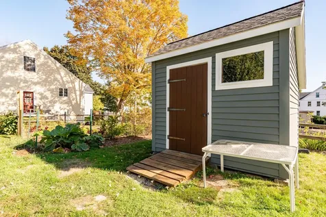 30 South Street Rollinsford NH 03869