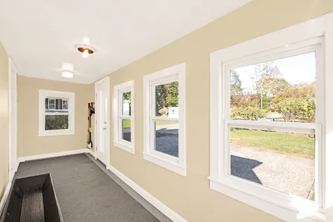 30 South Street Rollinsford NH 03869