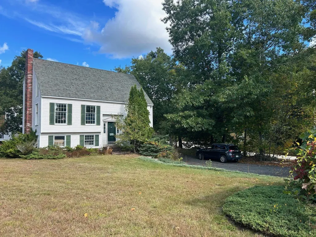 129 Route 125 Highway Kingston NH 03848