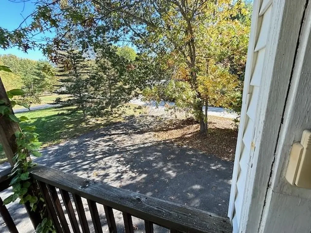 129 Route 125 Highway Kingston NH 03848