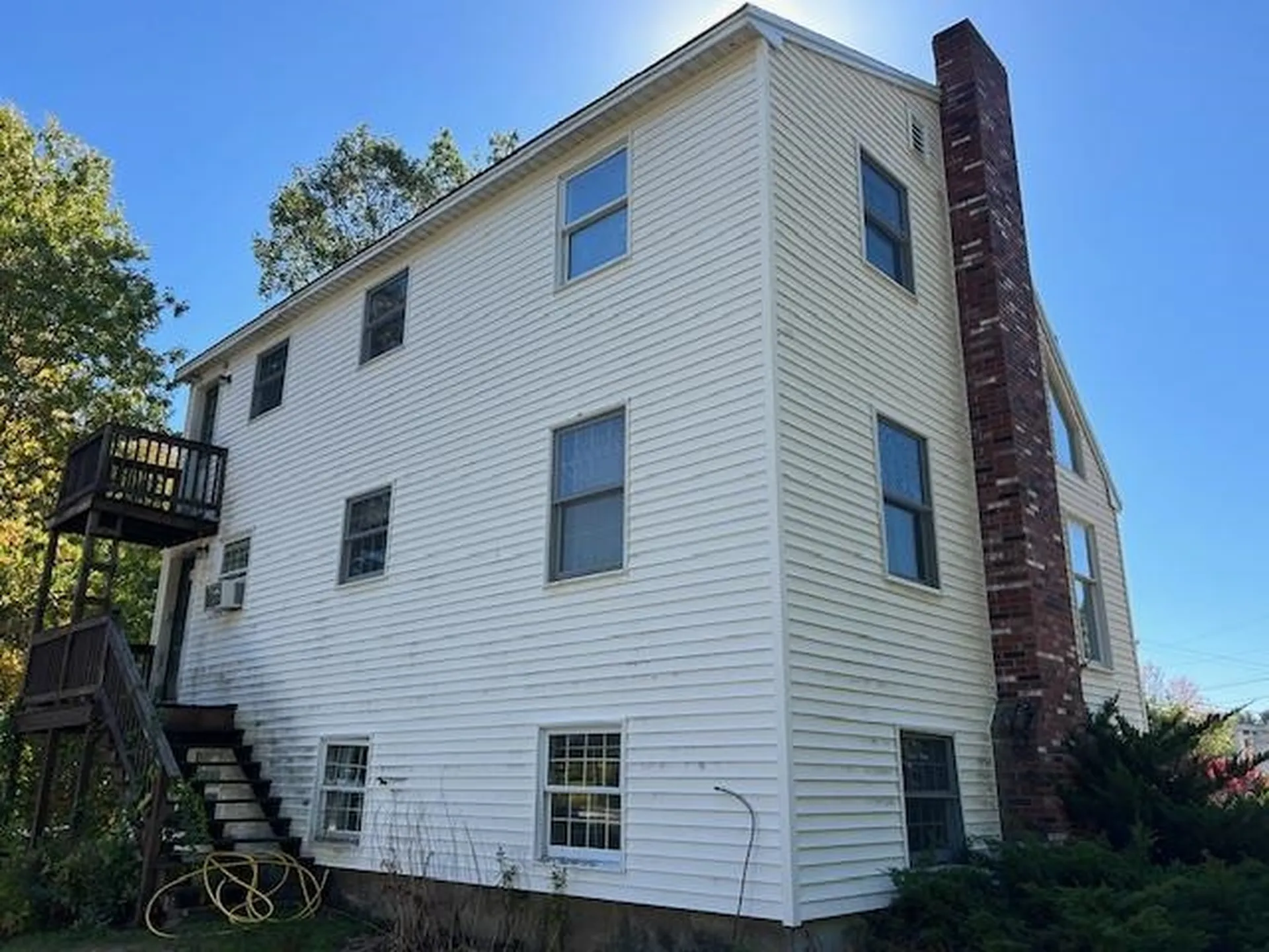 129 Route 125 Highway Kingston NH 03848