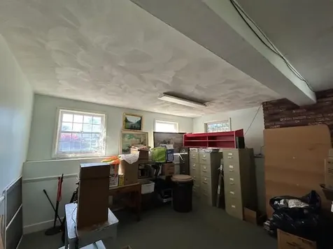 129 Route 125 Highway Kingston NH 03848