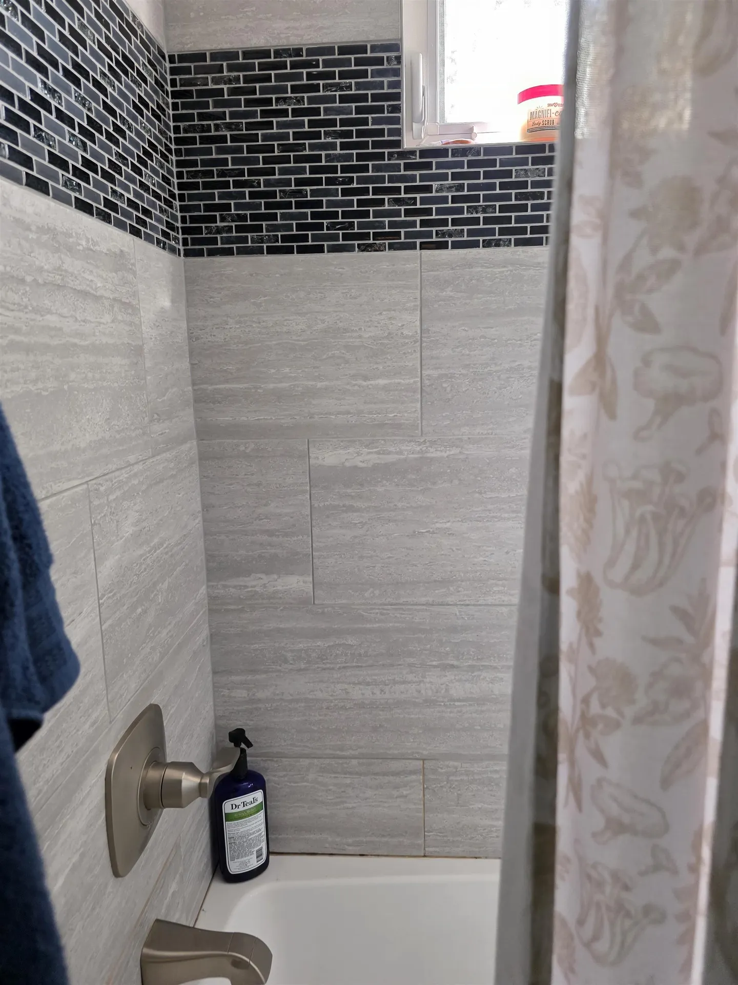 17 Old Fremont Road Raymond NH 03077