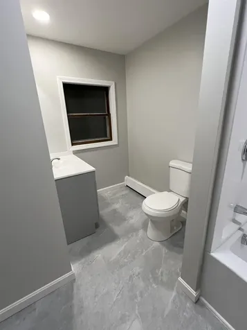 17 Old Fremont Road Raymond NH 03077