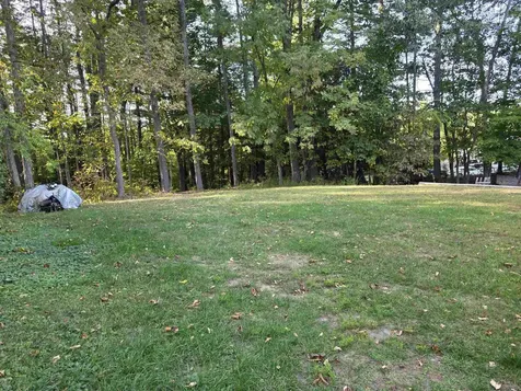 17 Old Fremont Road Raymond NH 03077