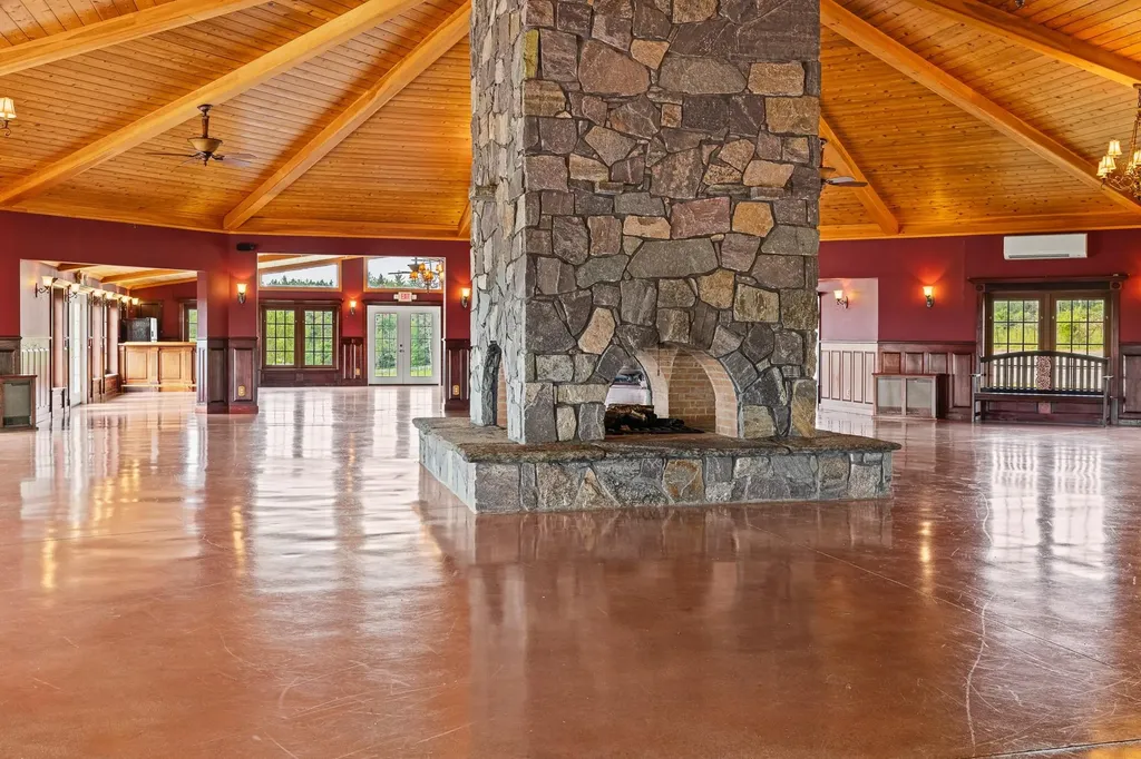 1950 Collins Road Halifax VT 05358