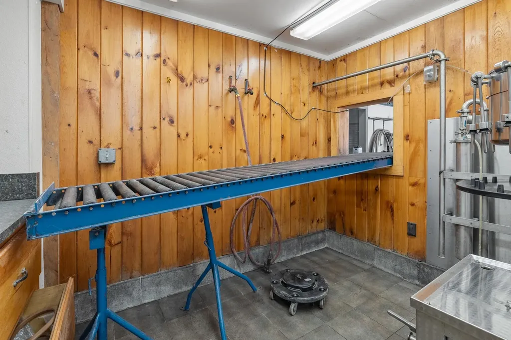 1950 Collins Road Halifax VT 05358