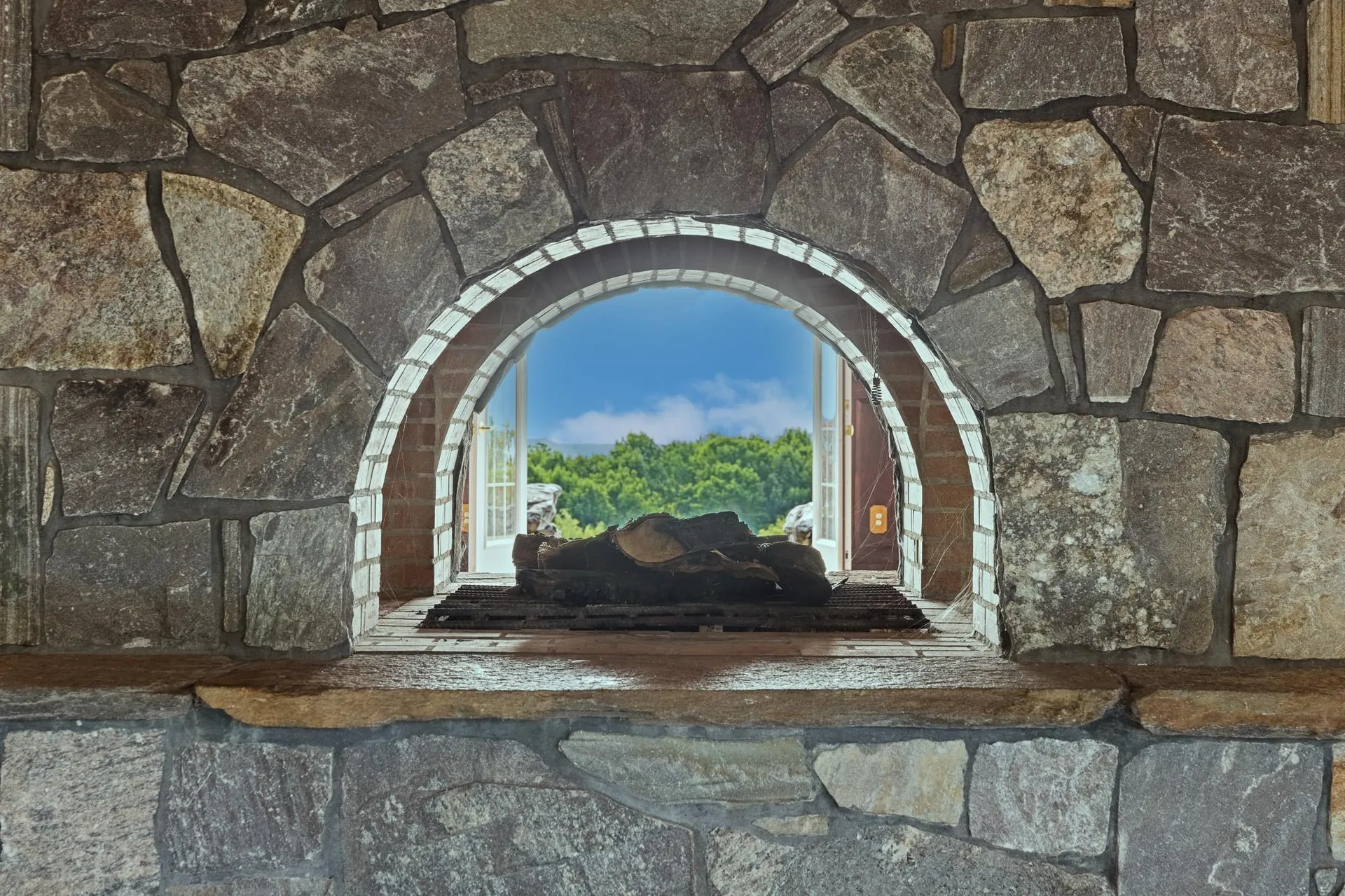 1950 Collins Road Halifax VT 05358