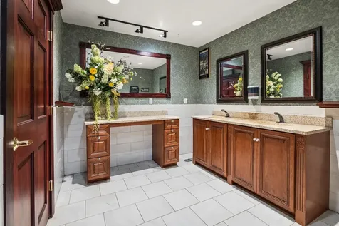 1950 Collins Road Halifax VT 05358