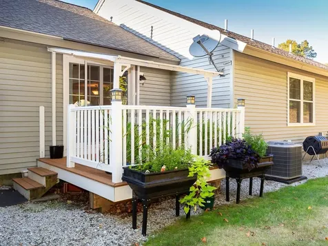 15 Marilyn Drive Atkinson NH 03811