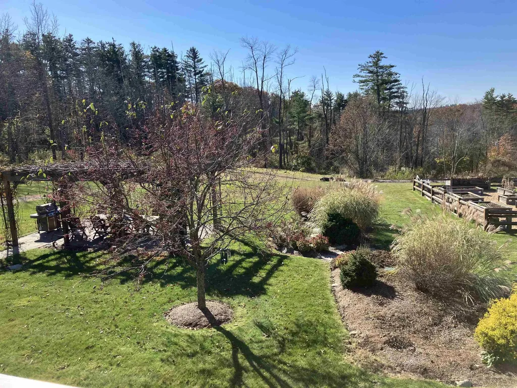 26 N Main Street Mont Vernon NH 03057