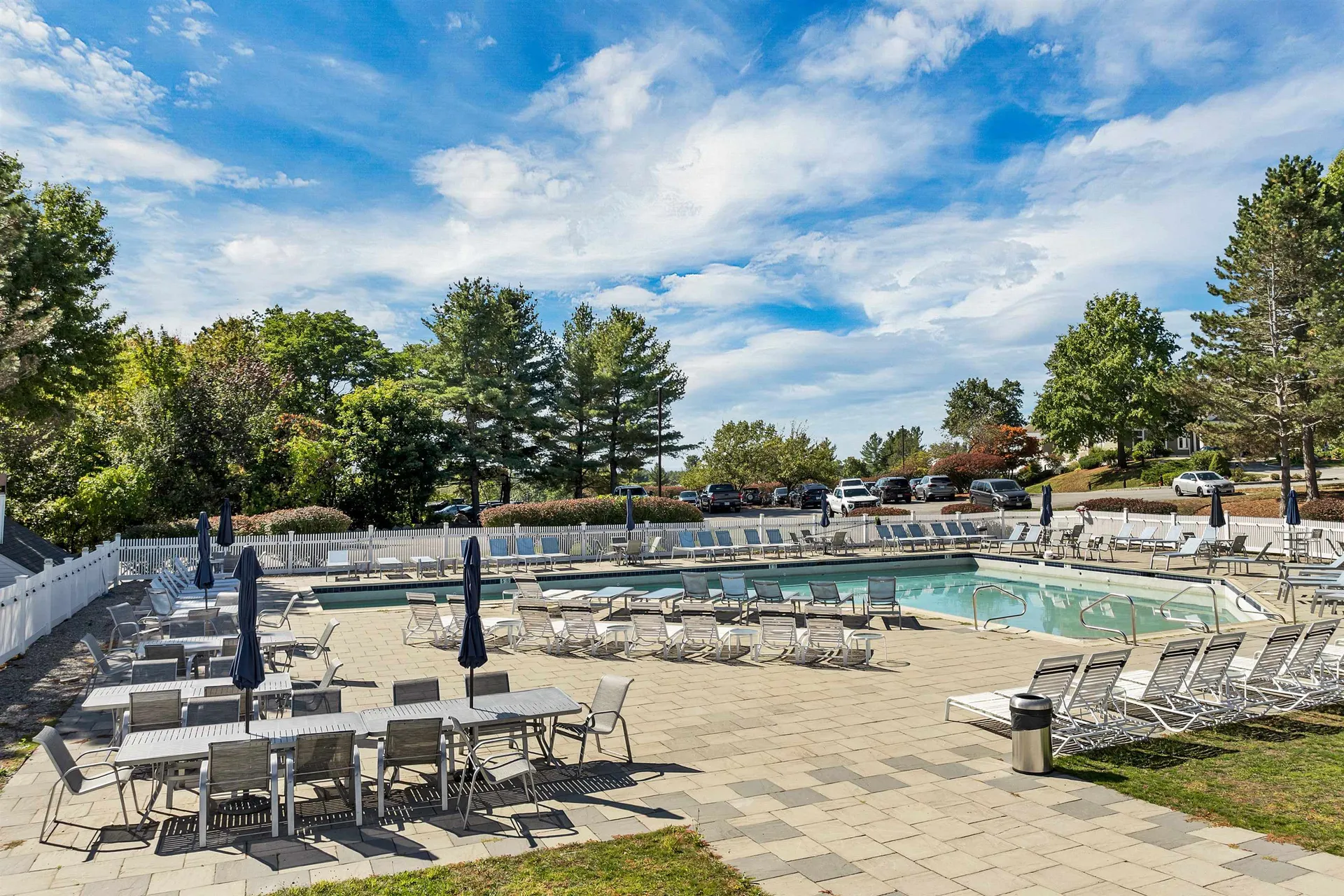 84 Hawthorne Village Road Nashua NH 03062