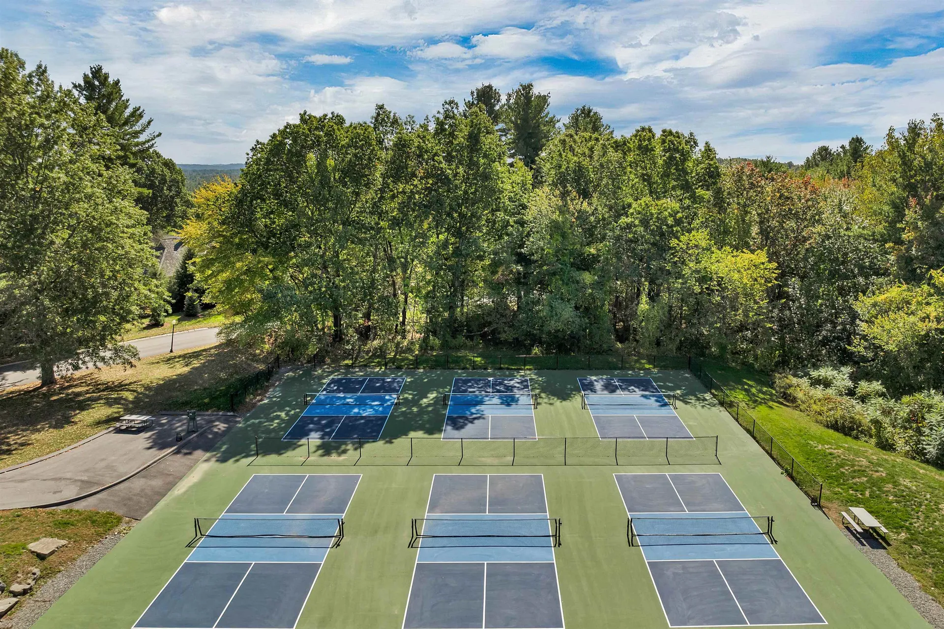 84 Hawthorne Village Road Nashua NH 03062