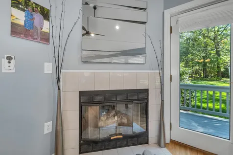 84 Hawthorne Village Road Nashua NH 03062