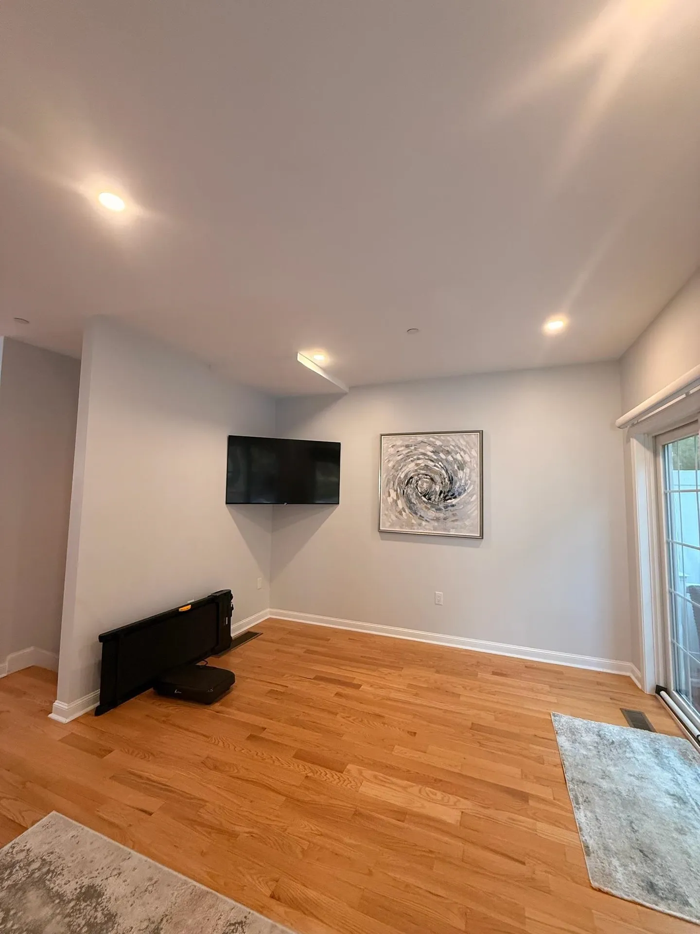 61 Woodview Way Manchester NH 03102