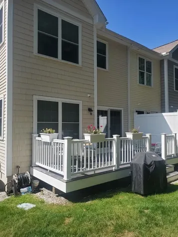 61 Woodview Way Manchester NH 03102