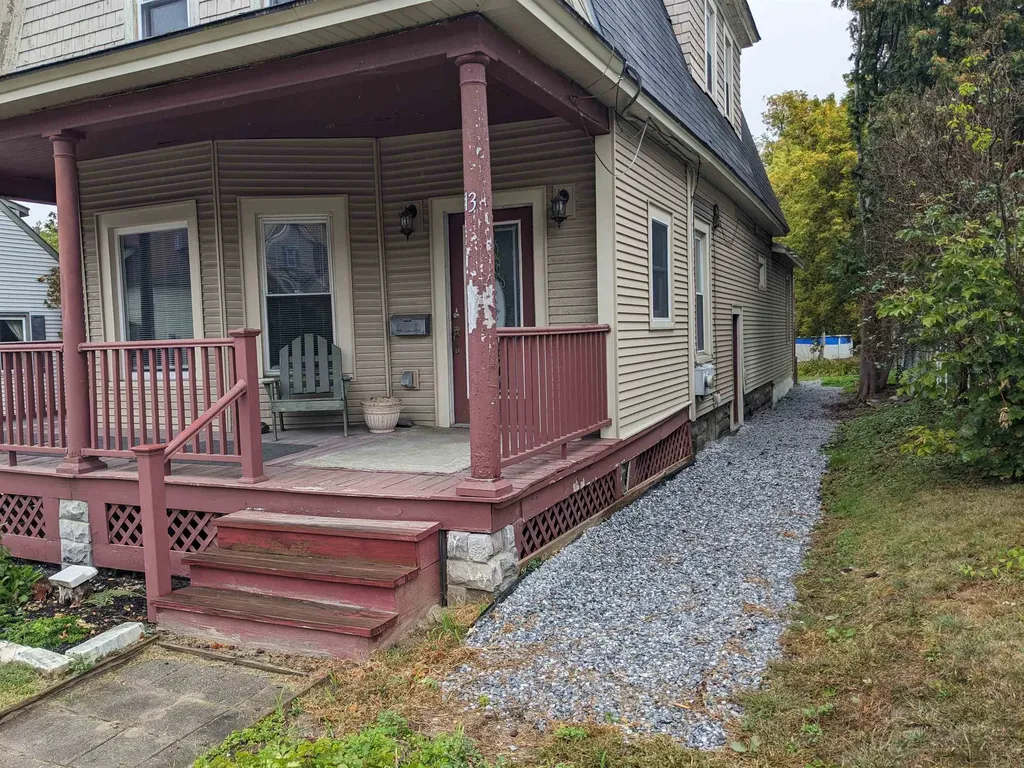 13 Crescent Street Rutland City VT 05701
