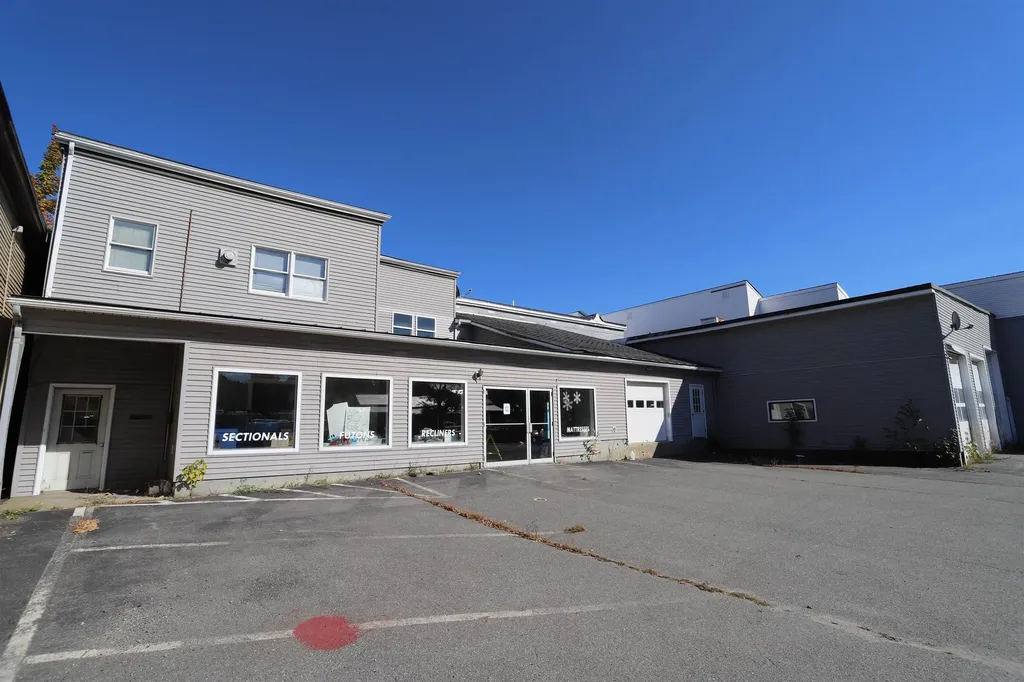 103 Coventry Street Newport City VT 05855