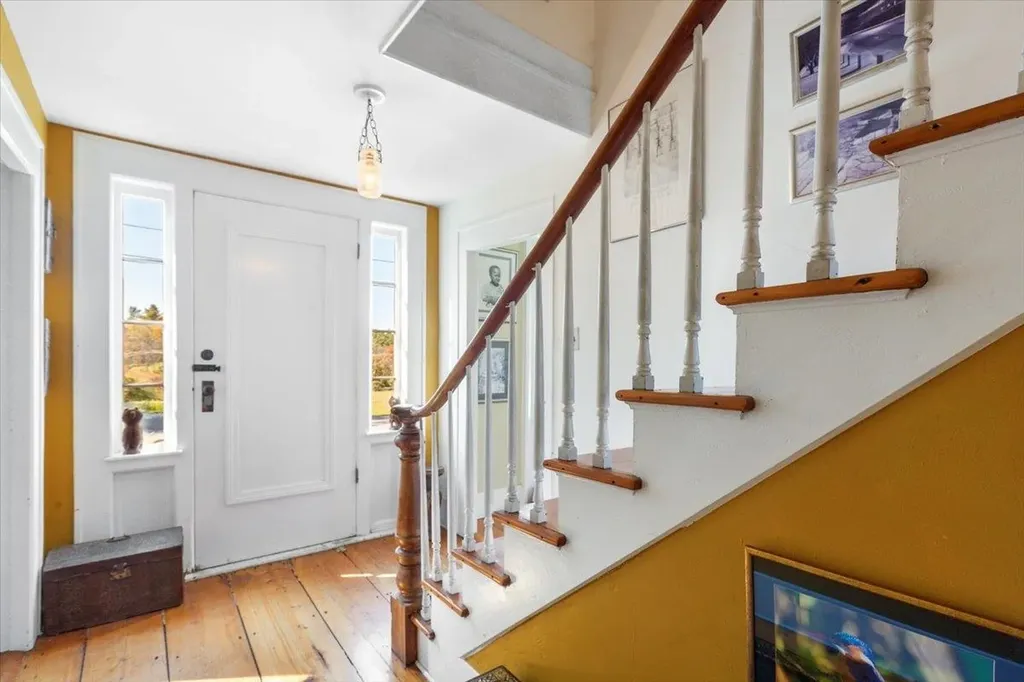 21 County Road Pownal VT 05261