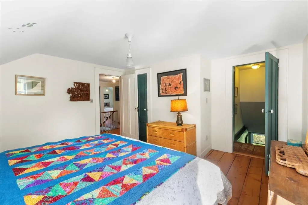 21 County Road Pownal VT 05261