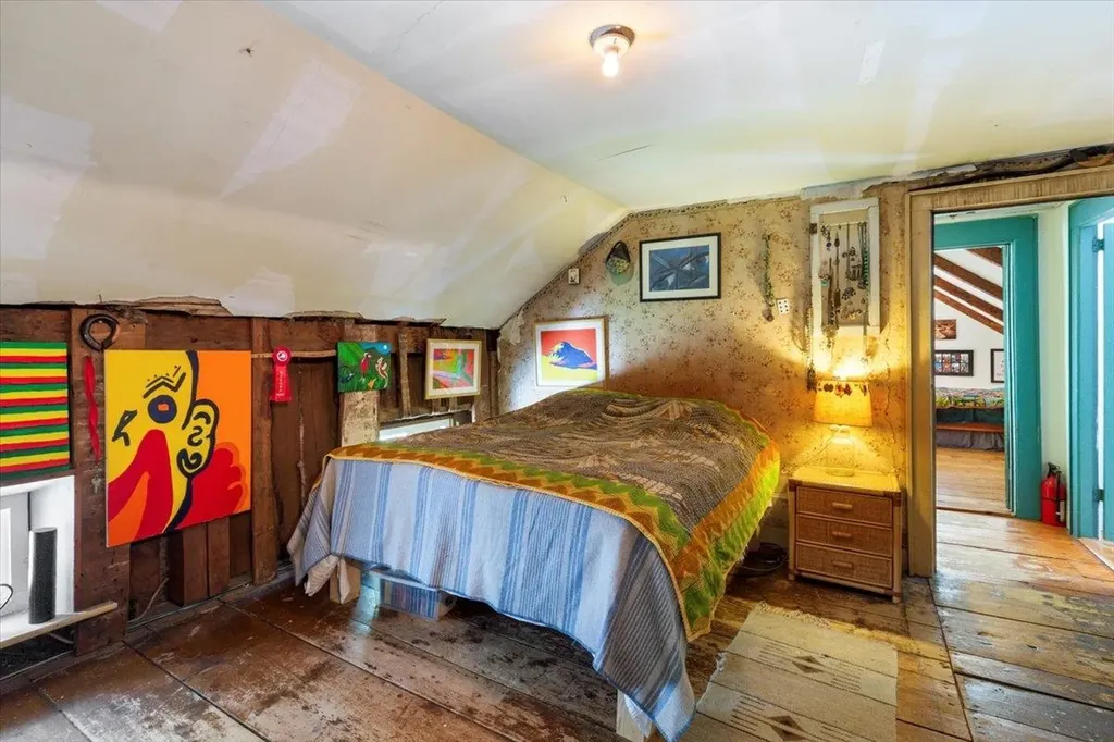 21 County Road Pownal VT 05261