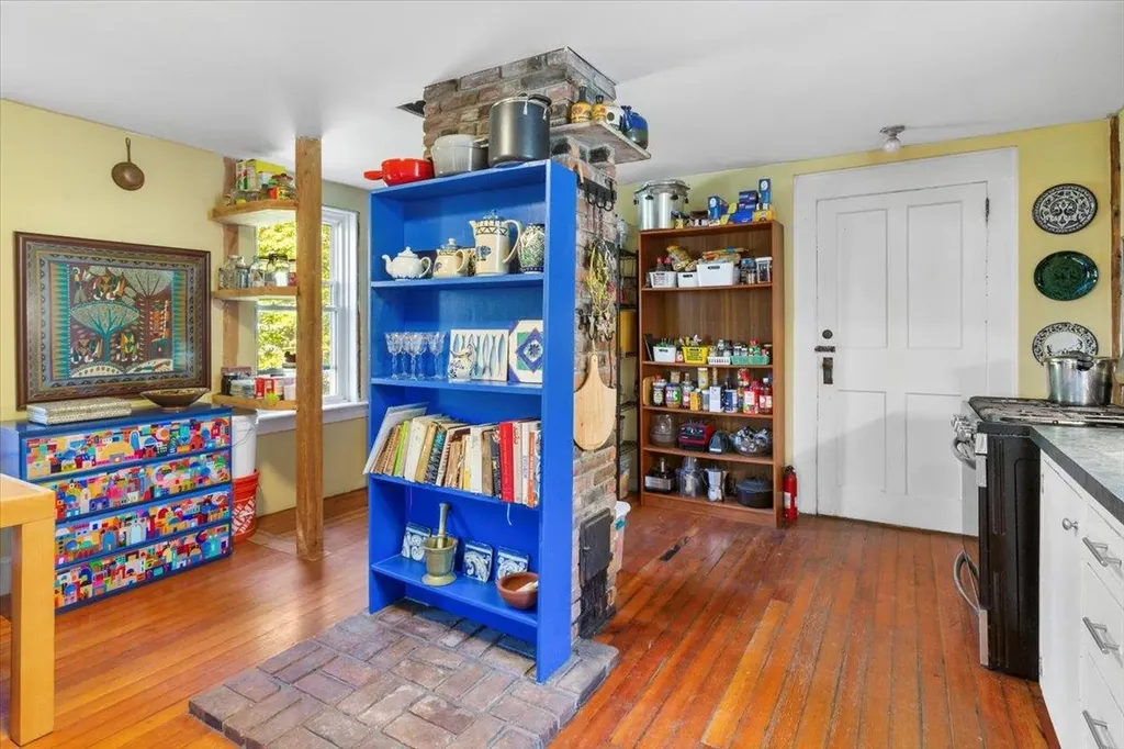 21 County Road Pownal VT 05261