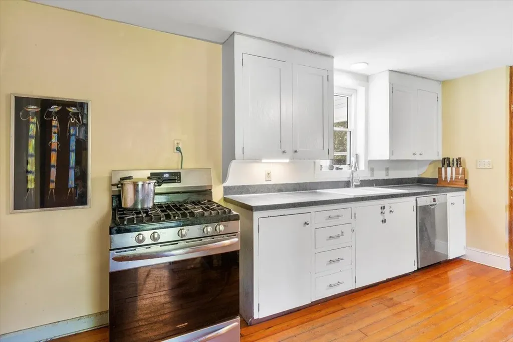 21 County Road Pownal VT 05261