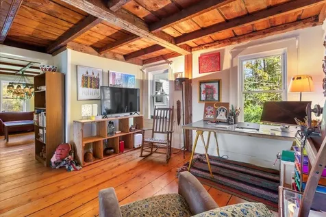 21 County Road Pownal VT 05261