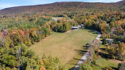 21 County Road Pownal VT 05261