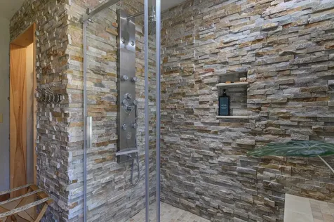 58 Hicks Lane Manchester VT 05255