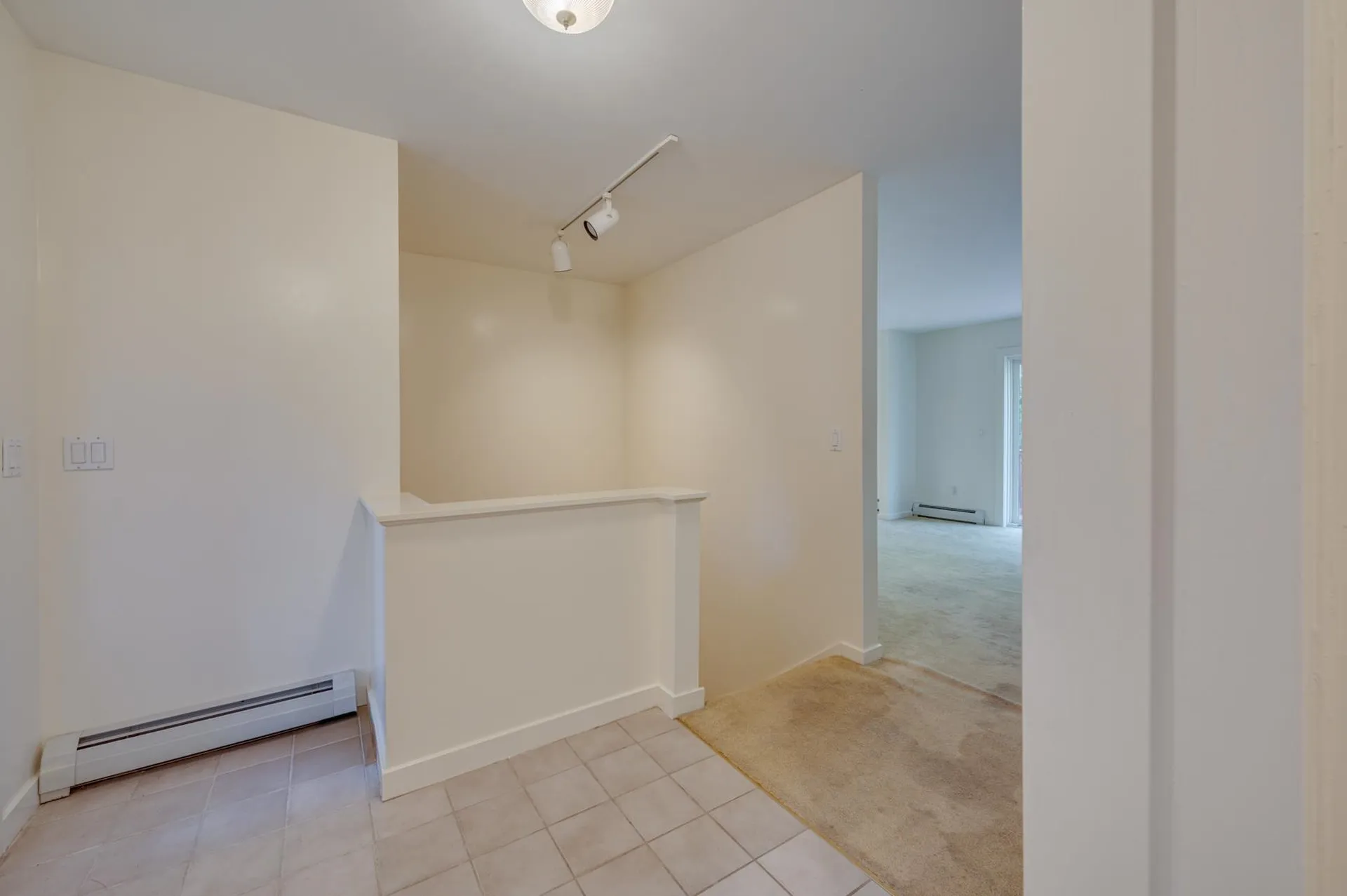 16 Clover Lane New London NH 03257