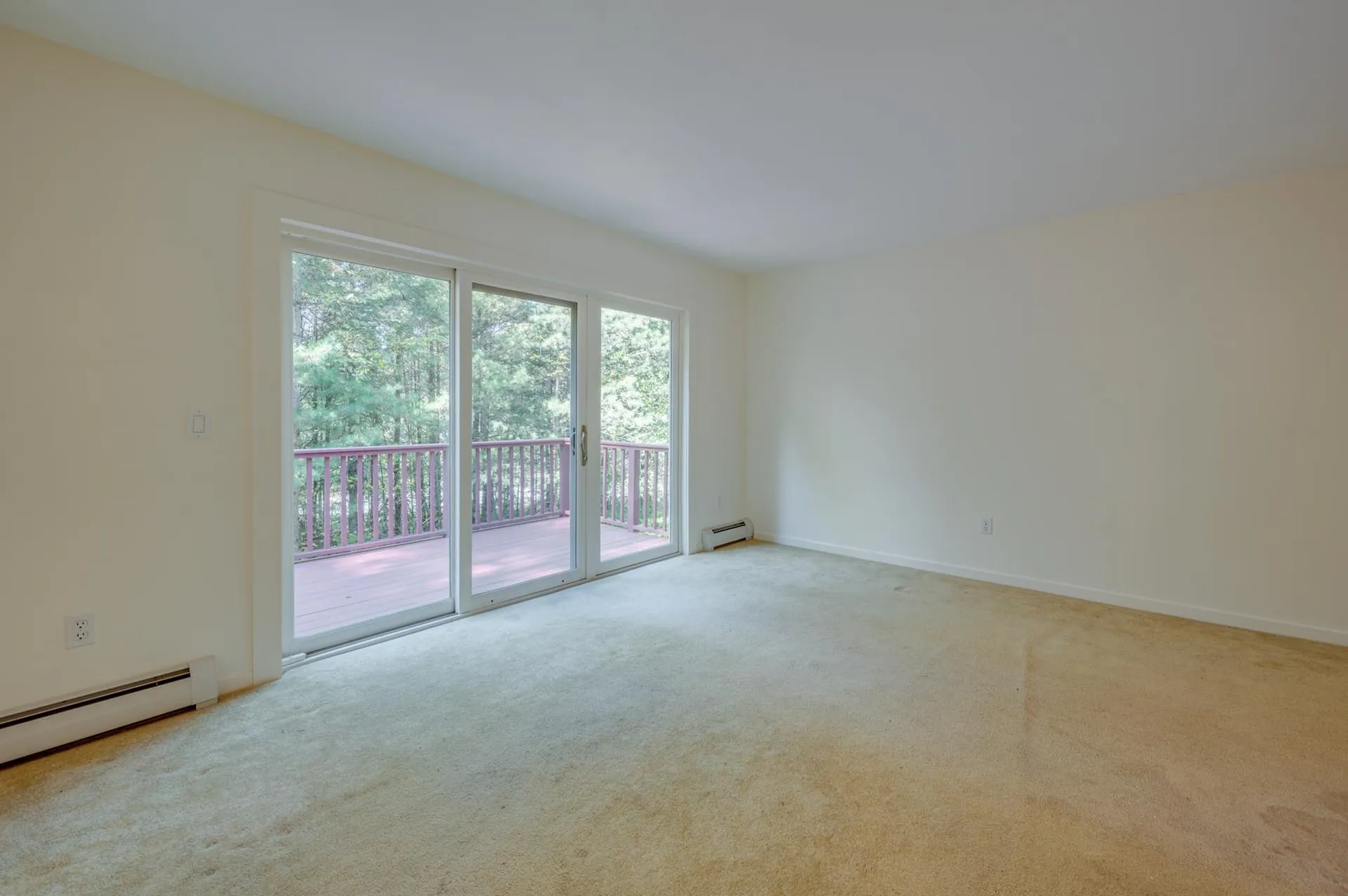 16 Clover Lane New London NH 03257